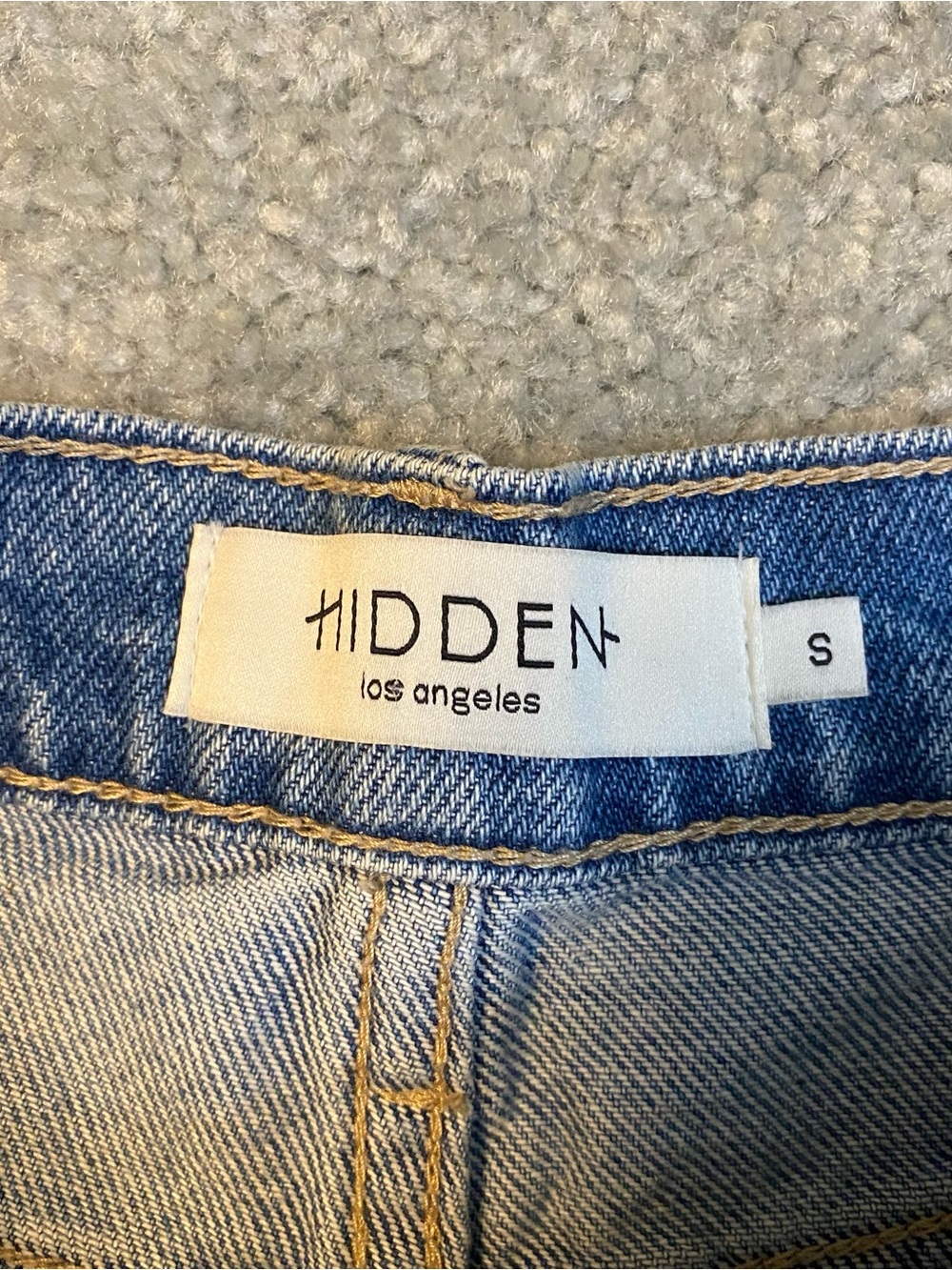 Hidden Jeans Sofie Mom Short Blue Distressed Denim Short NWT Womens Small - Picture 2 of 7